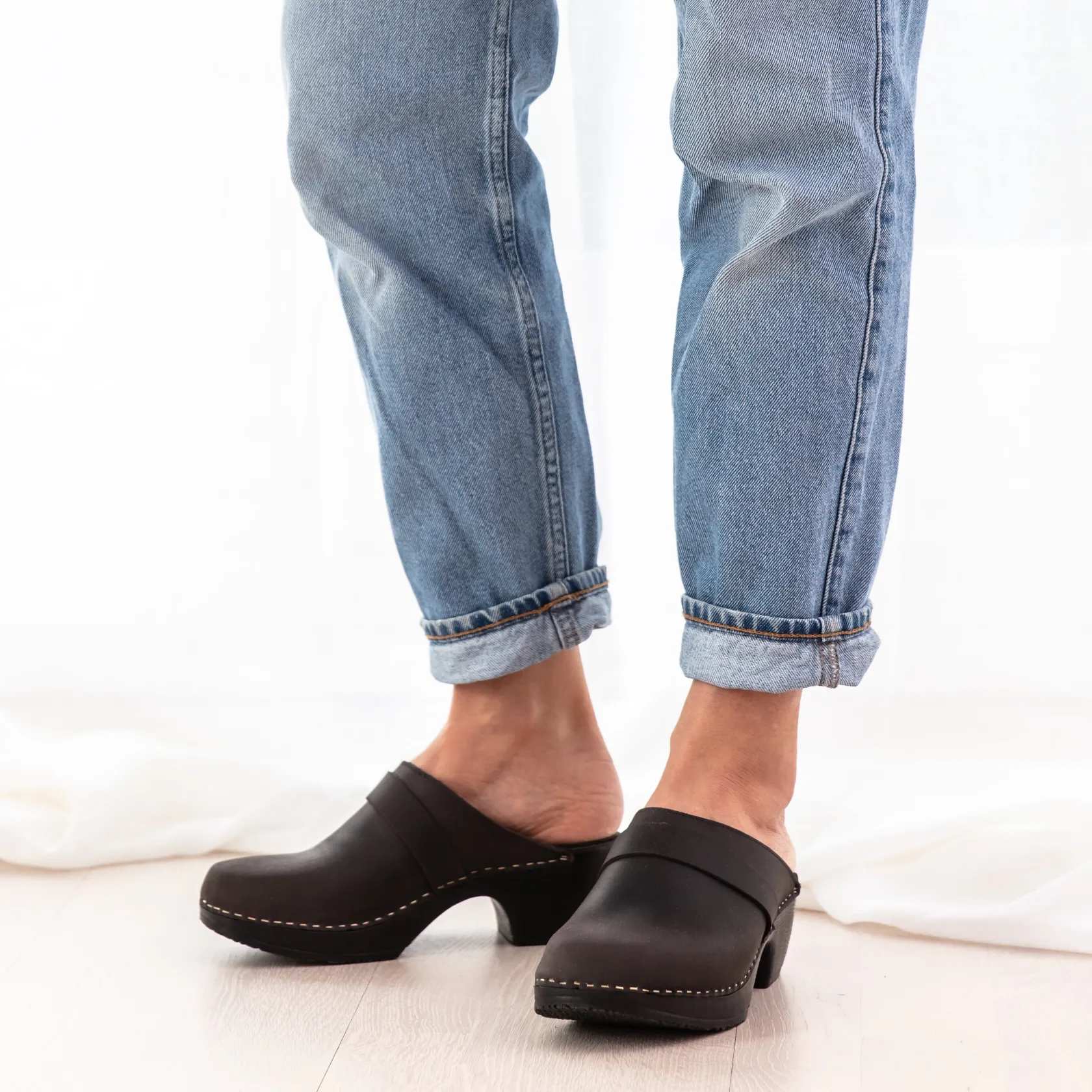 Store Annika Low Heel Soft Clogs