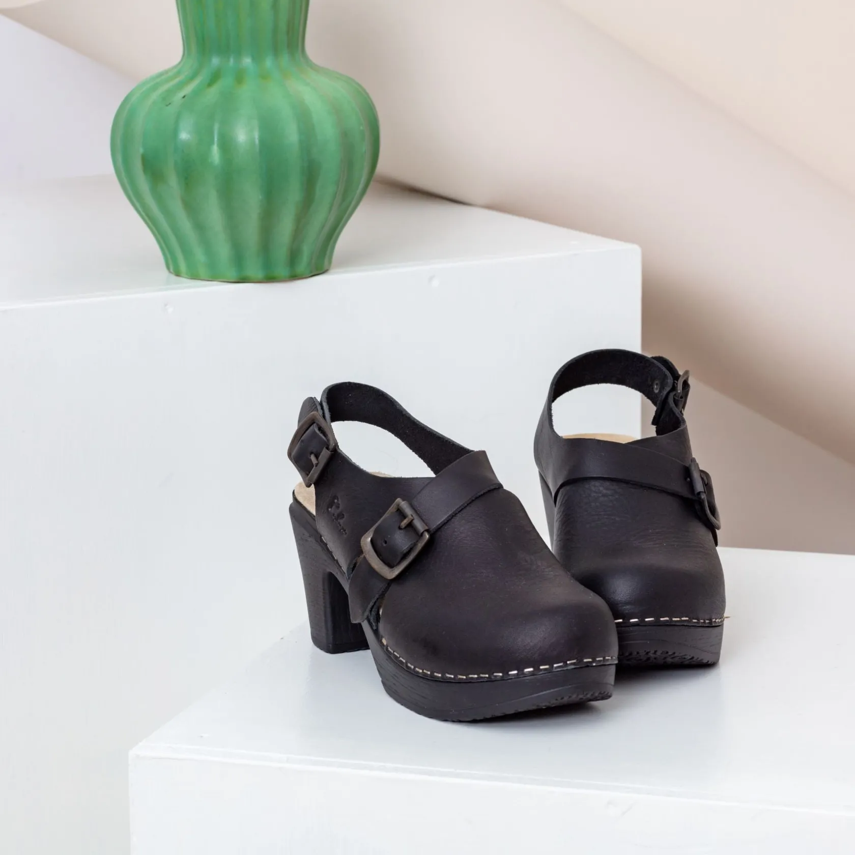 Store Astrid High Heel Soft Clogs