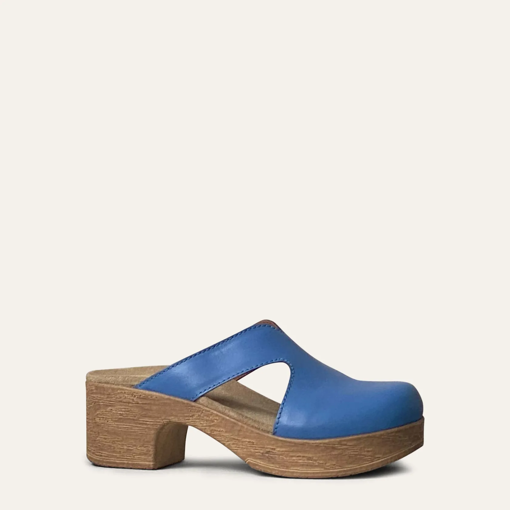 Discount Eivor Low Heel Soft Clogs