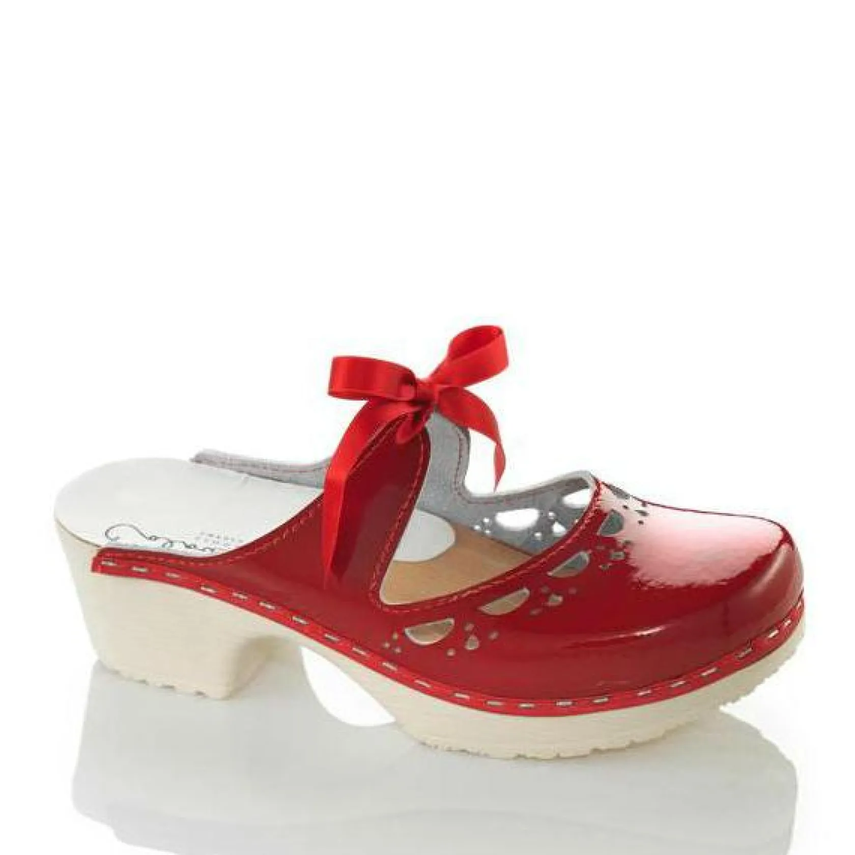 New Knyta Patent Low Heel Soft Clogs