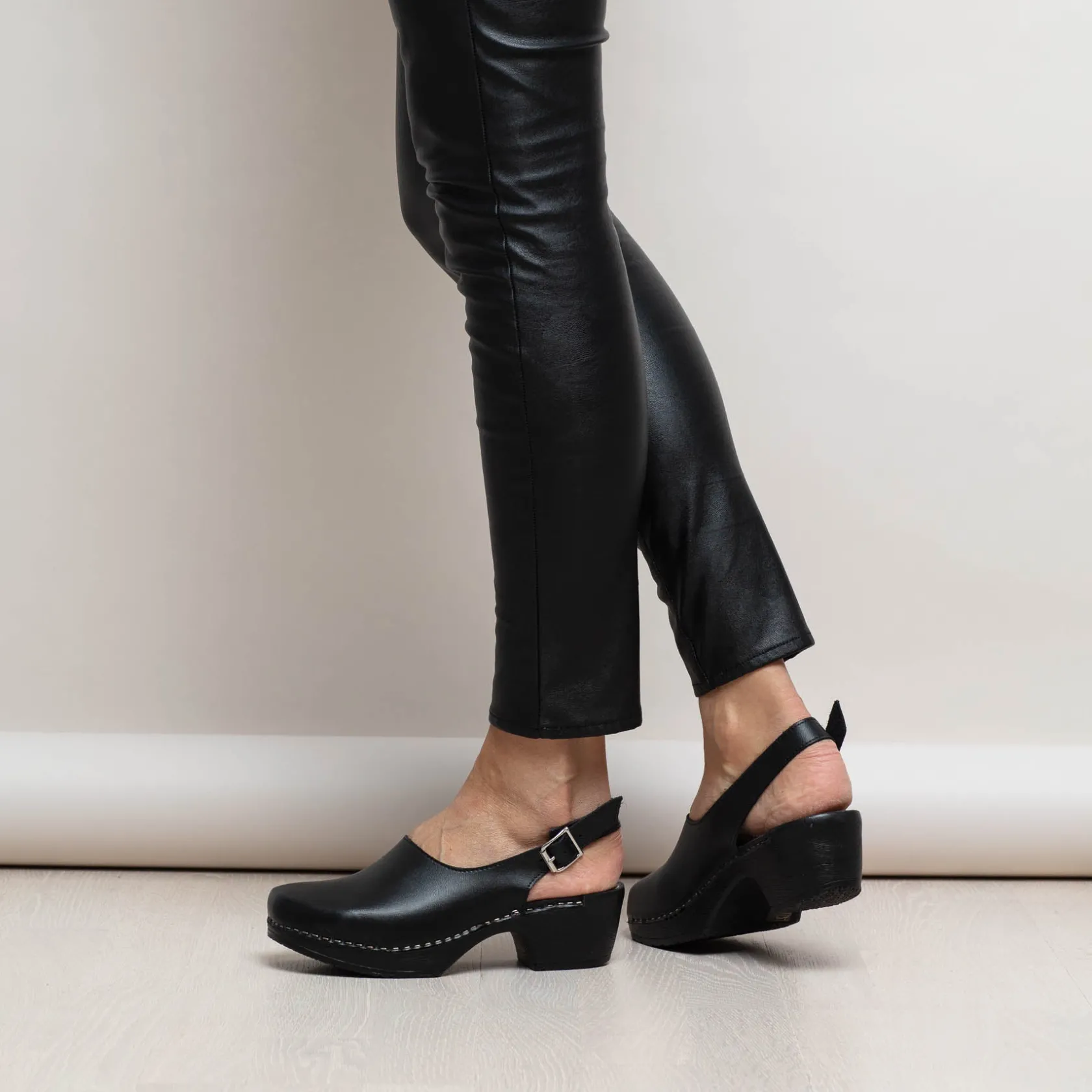 Online Lilja Low Heel Soft Clogs